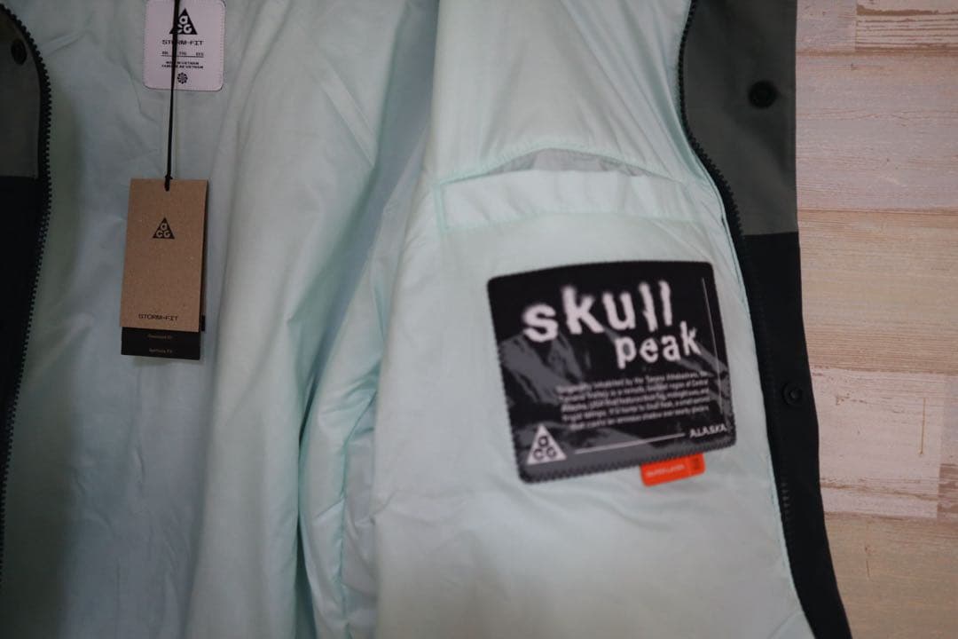 ナイキ　ACG プリマロフト　スカル　ピーク　Storm-FIT ジャケット