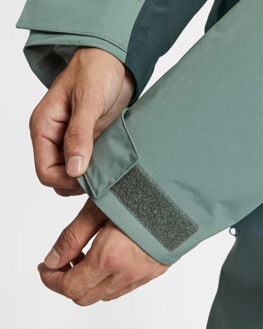 ナイキ　ACG プリマロフト　スカル　ピーク　Storm-FIT ジャケット