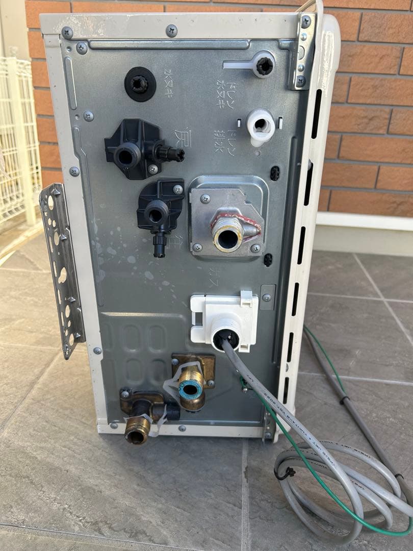 2024年製　ガス給湯器　ほぼ新品　Rinnai RUF-K246SAW(A)