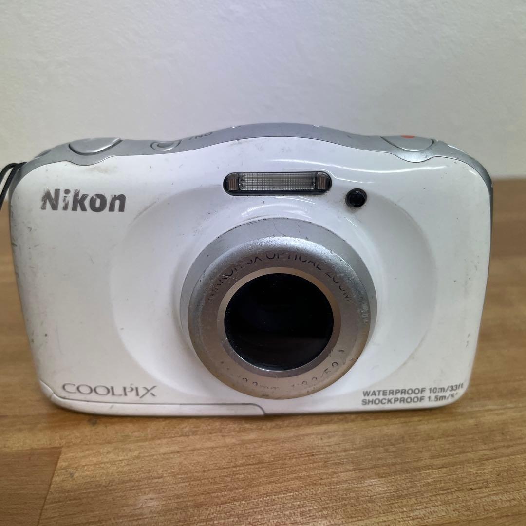 Nikon S33 デジタルカメラ 中古　動作確認済
