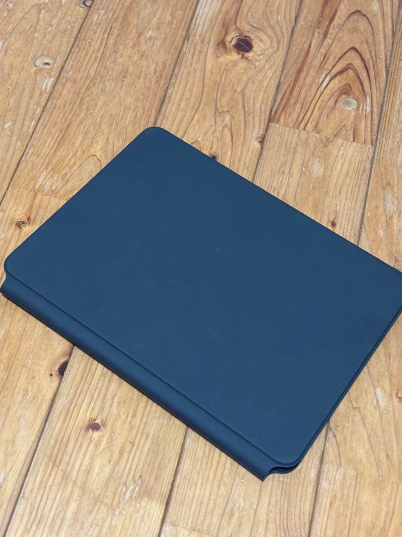極美品 iPad magicKeyboard A2261MXQT2J/A 11