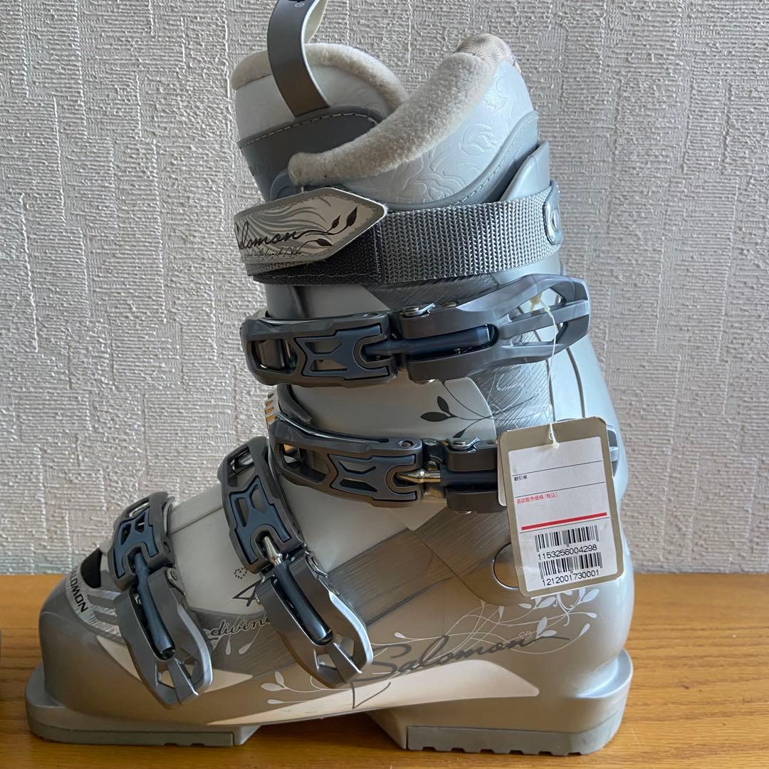 Salomon スキーブーツ 24.5 グレー　未使用品