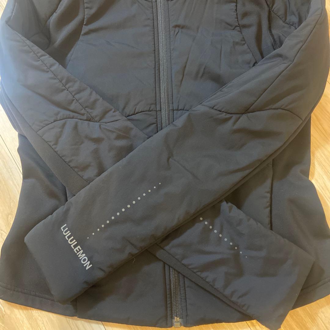 lululemon ジャケット