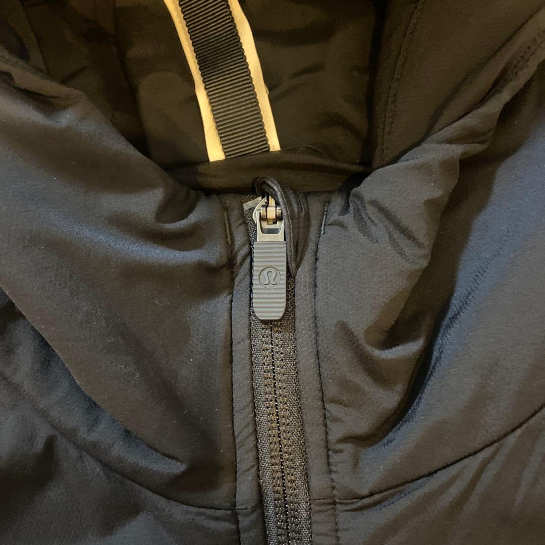 lululemon ジャケット