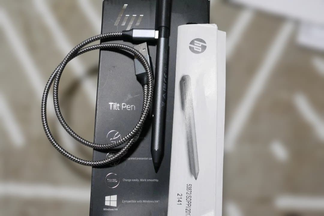 その他ノートPC本体 HP ENVY X360 15-ds0000 15.6\" +TILT PEN