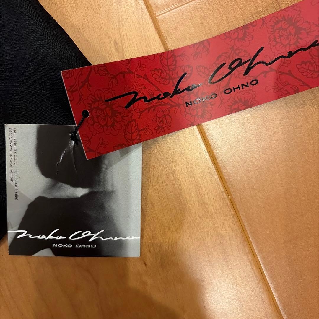 NOKO OHNO 黒のフリル付きロング羽織