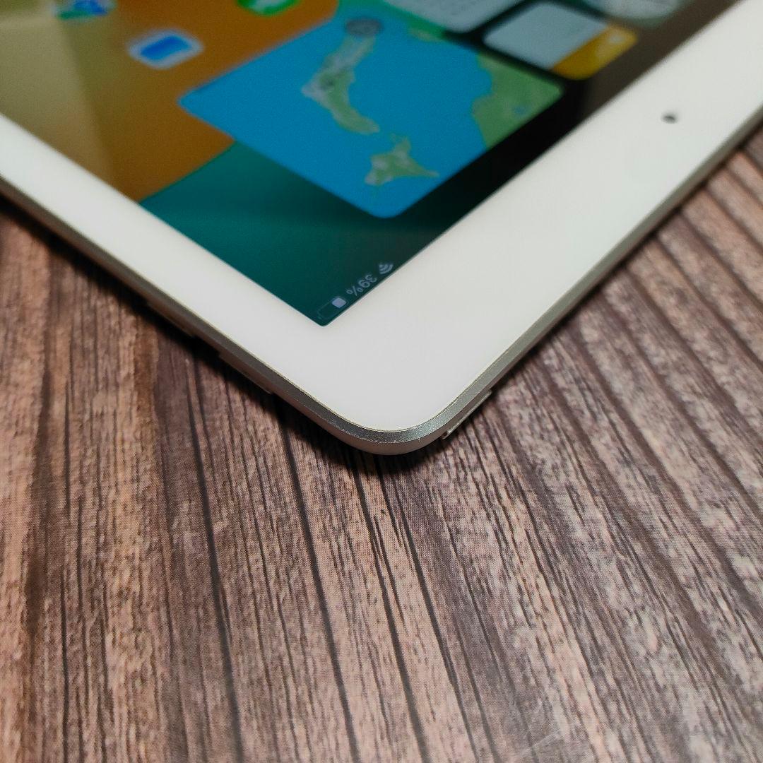 iPad 第6世代 32GB シルバー 美品