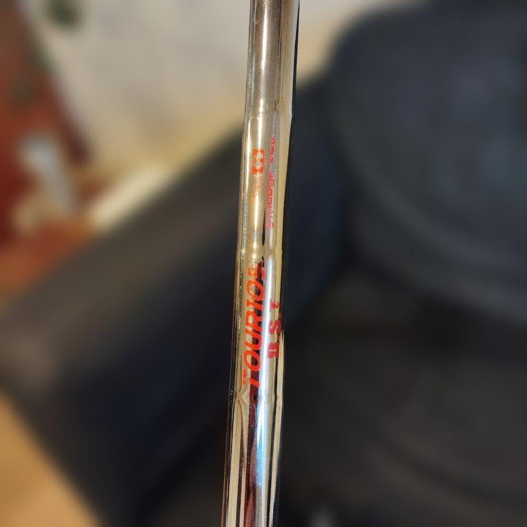 ゼクシオフォージド 2017 7本　MODUS3 DST 105 R