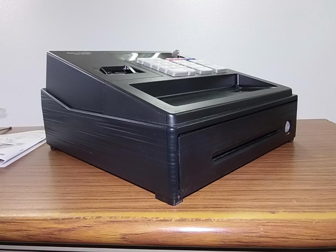 人気の黒226設定無料横型領収証シャープ　インボイスレジスターXE-A147