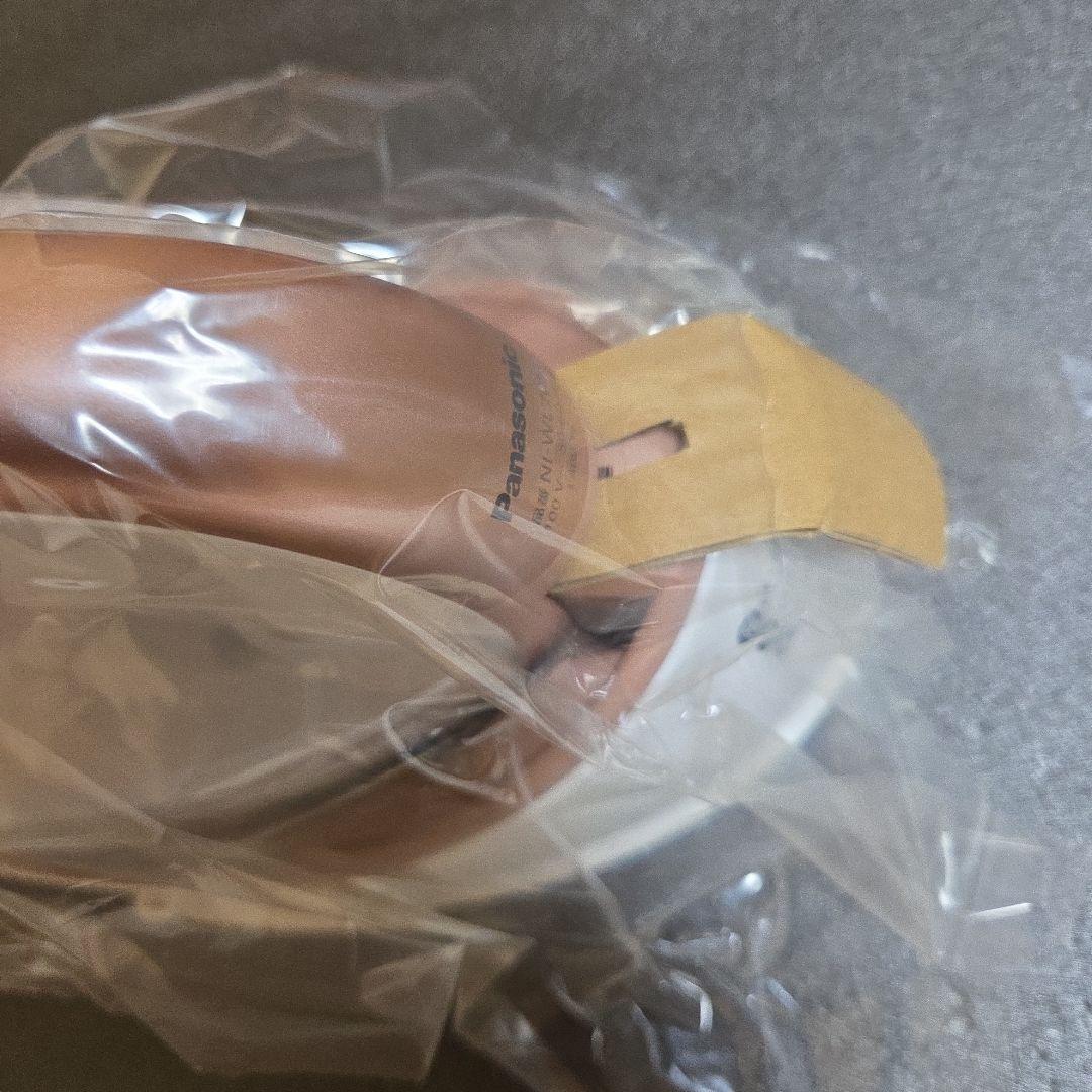 コードレススチームアイロン ピンクゴールドNI-WL705-PN