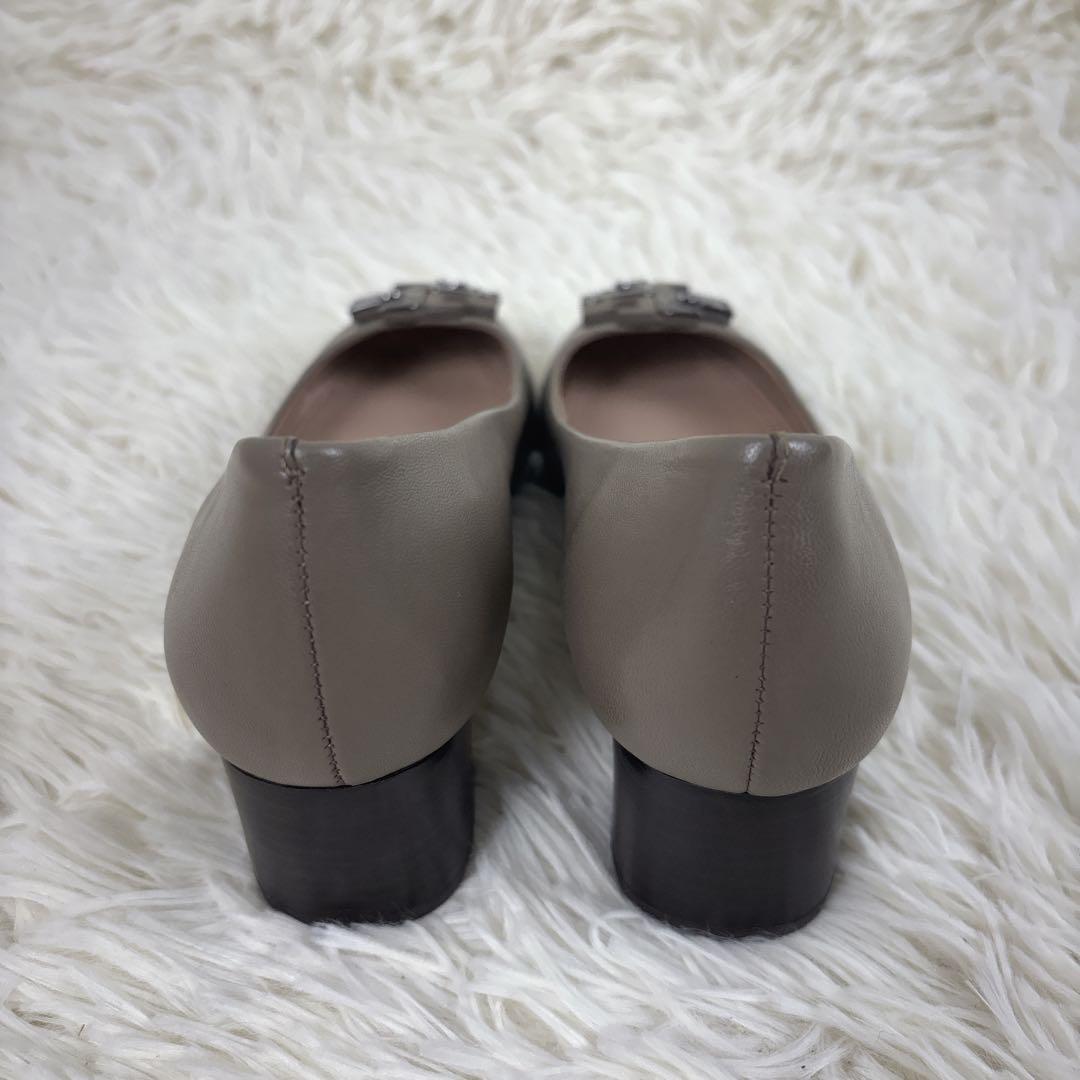 極美品✨ トリーバーチ ヒールパンプス　レザー シルバー ベージュ 22.5