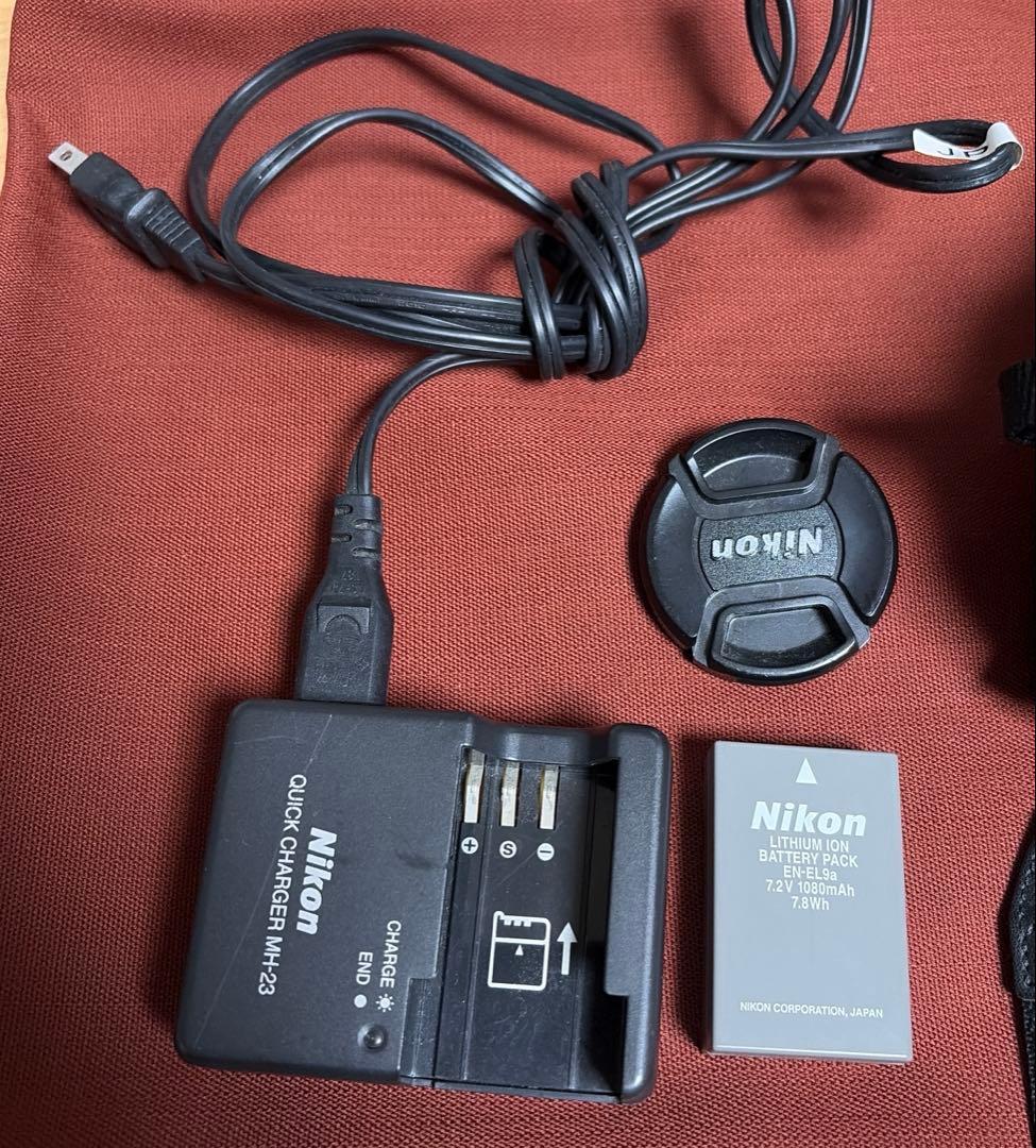 Nikon D5000 デジタル一眼レフカメラ 動作確認済