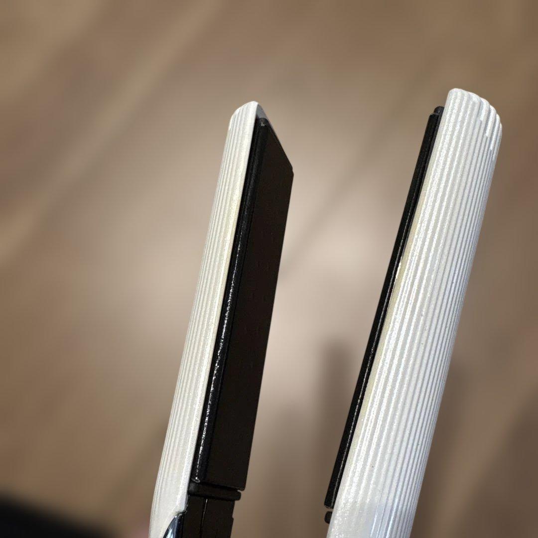 リファビューテック　ストレートアイロン　Refa