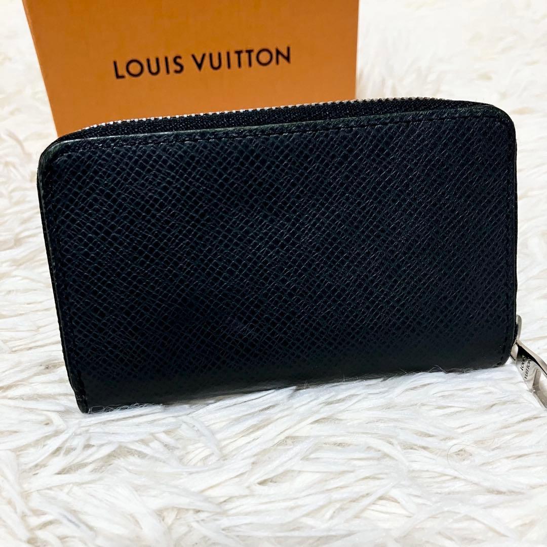 良品 ルイヴィトン タイガ パース ジッピー 箱付き