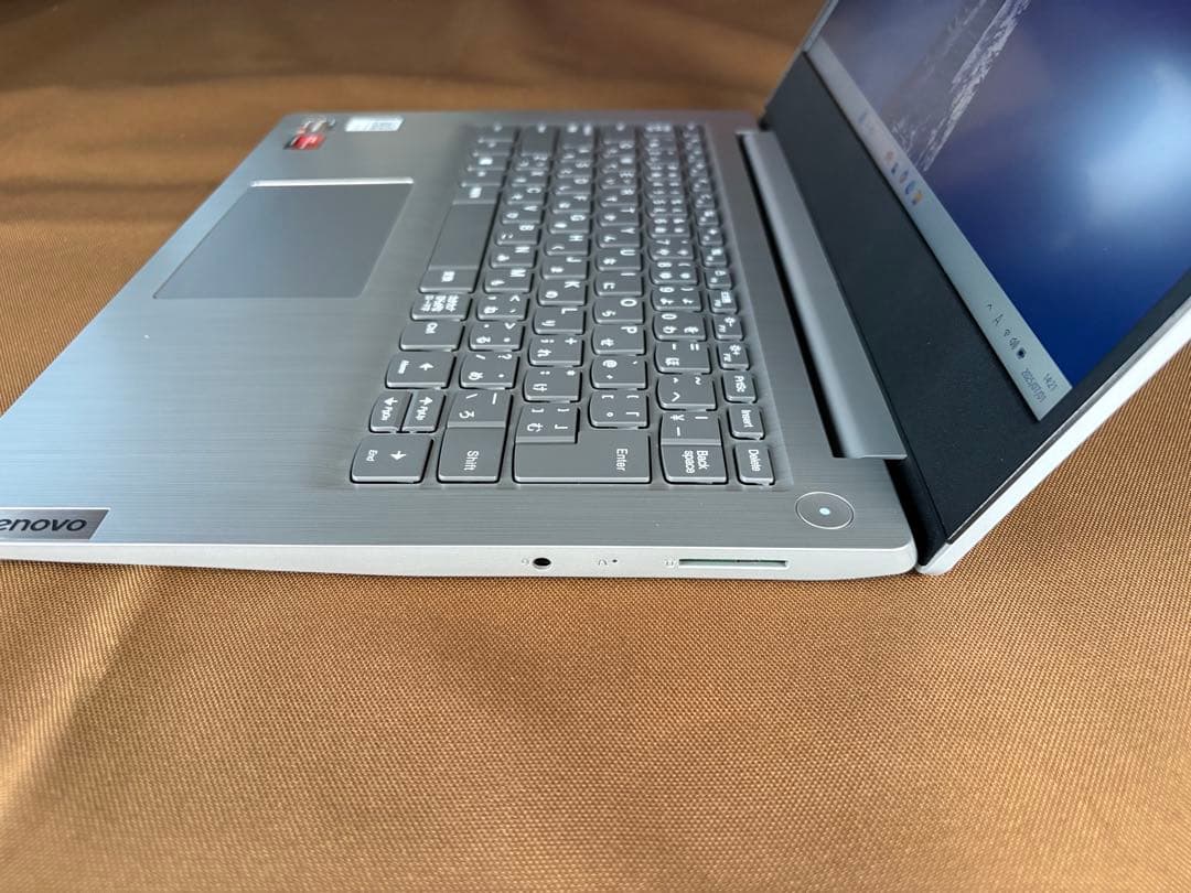 Windowsノート本体 Lenovo Ideapad3 Ryzen3 4300U SSD Win11