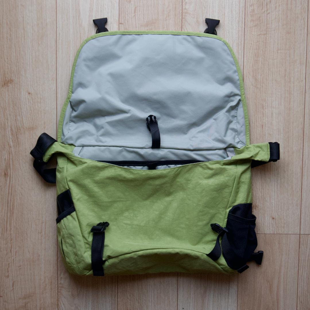 SEDAN ALL-PURPOSE ナイロンメッセンジャーバッグ SS24