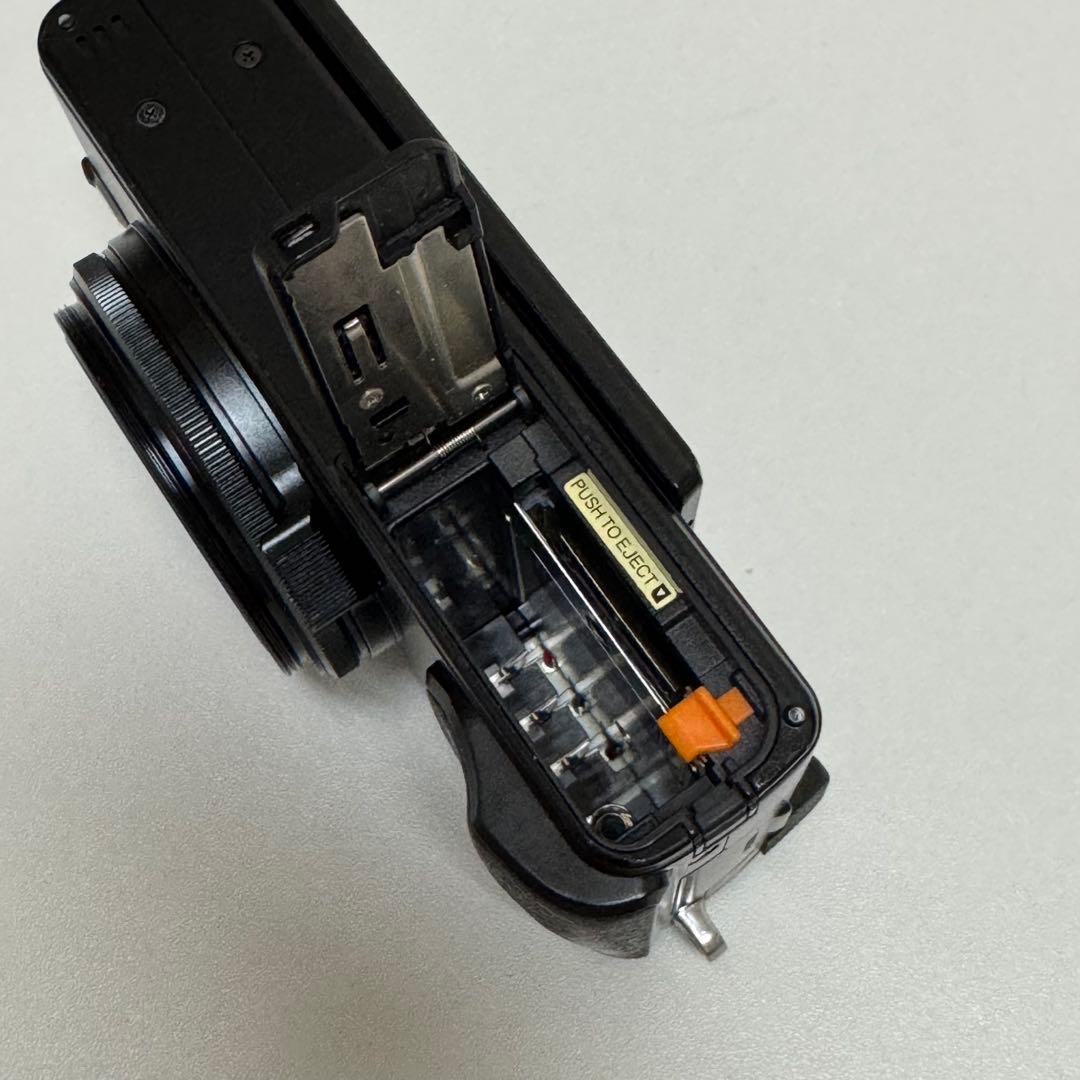 富士フイルム X70 black