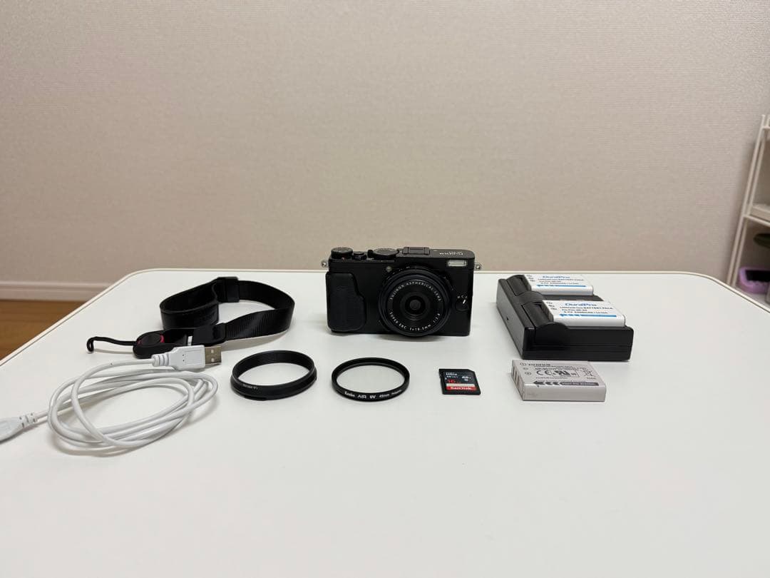 富士フイルム X70 black