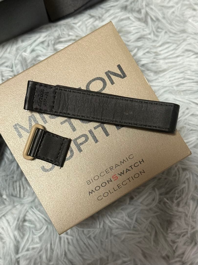 OMEGA Mission to Jupiterムーンスウォッチ ベージュ 稼働