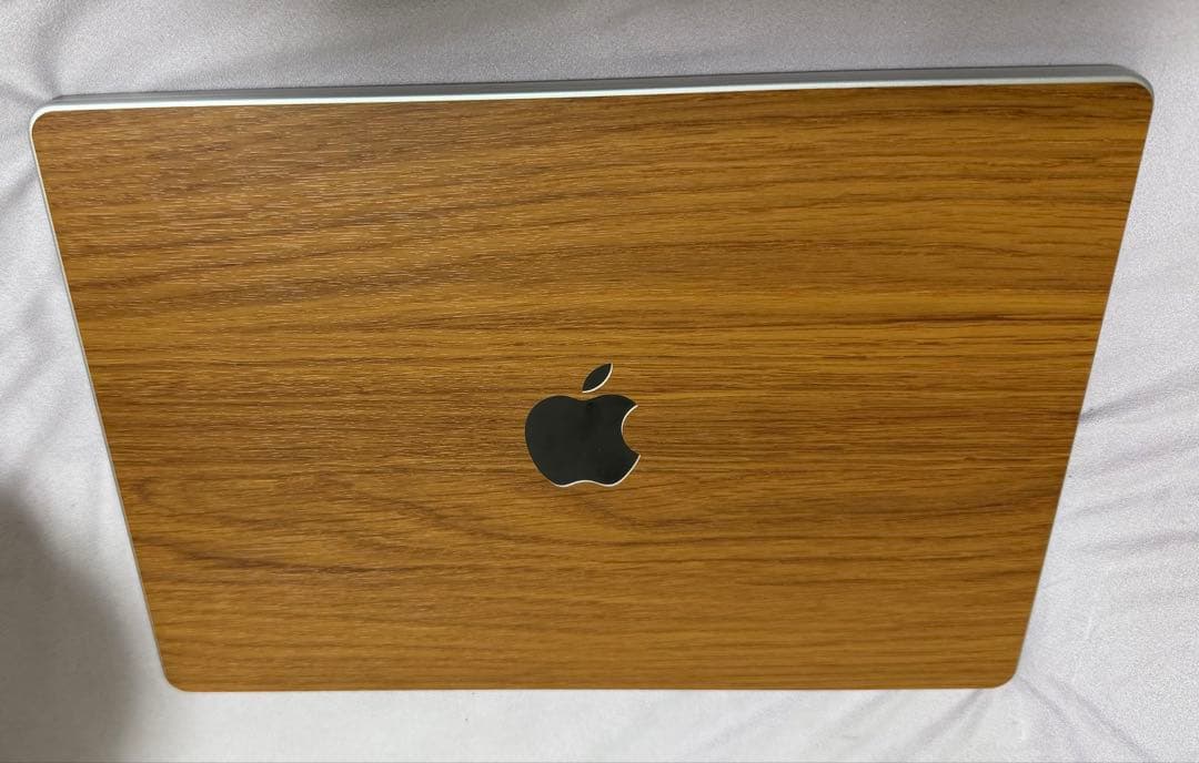 14インチ MacBook Pro M5チップ 24GBメモリ 1TBストレージ