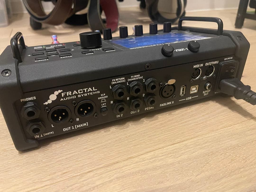 美品FM3 fractal audio systems 有料追加データ入り