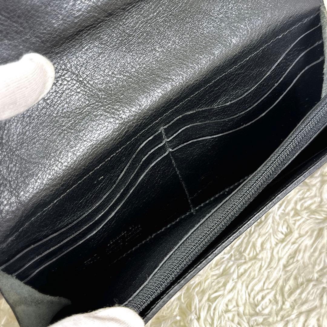 希少デザイン新品✨イルビゾンテ　ロゴ　ゴールド金具　外ファスナー　黒　長財布