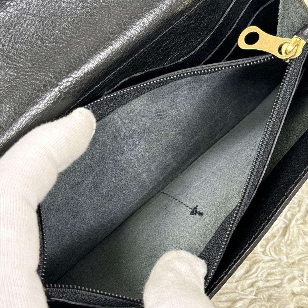 希少デザイン新品✨イルビゾンテ　ロゴ　ゴールド金具　外ファスナー　黒　長財布