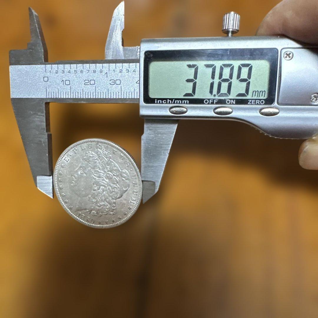 モルガンダラー1ドル 1880年　未流通に近い　本物保証