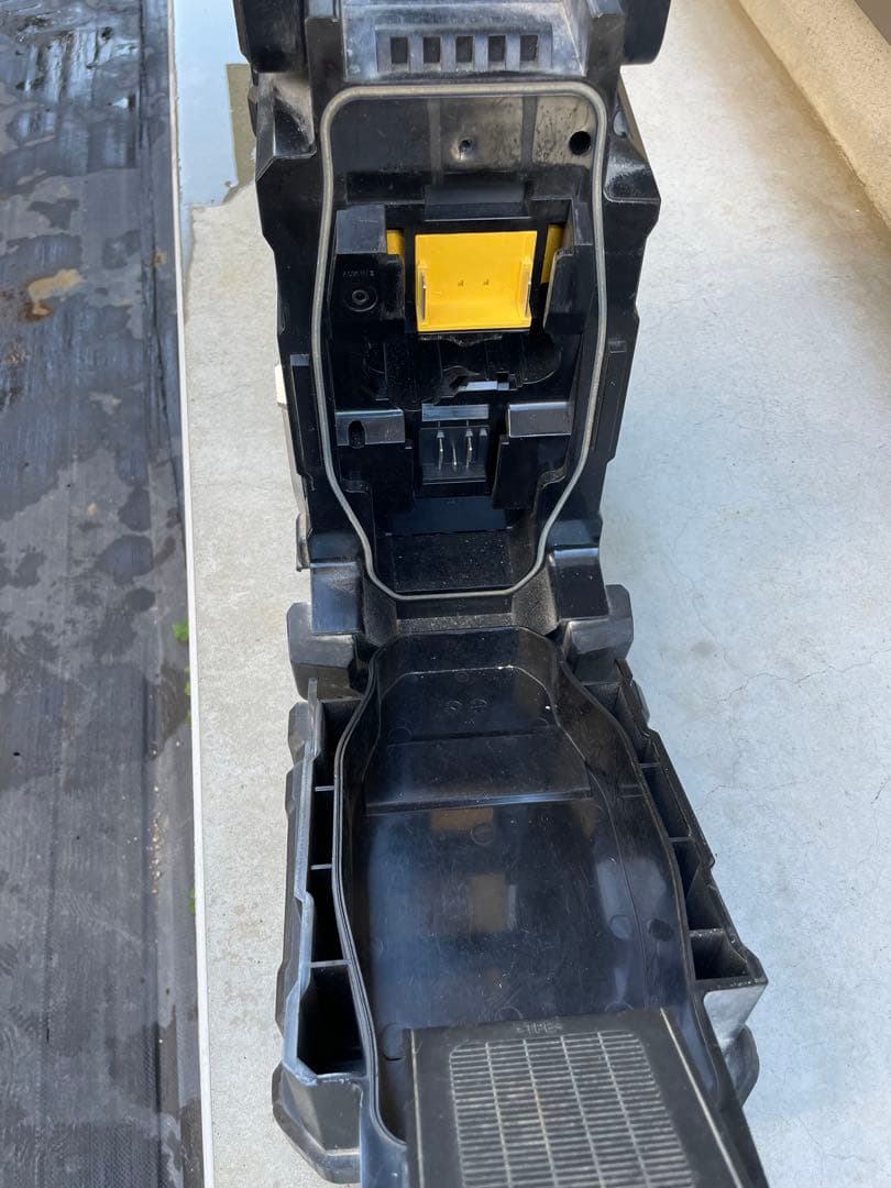 Makita MR108 Bluetoothラジオ