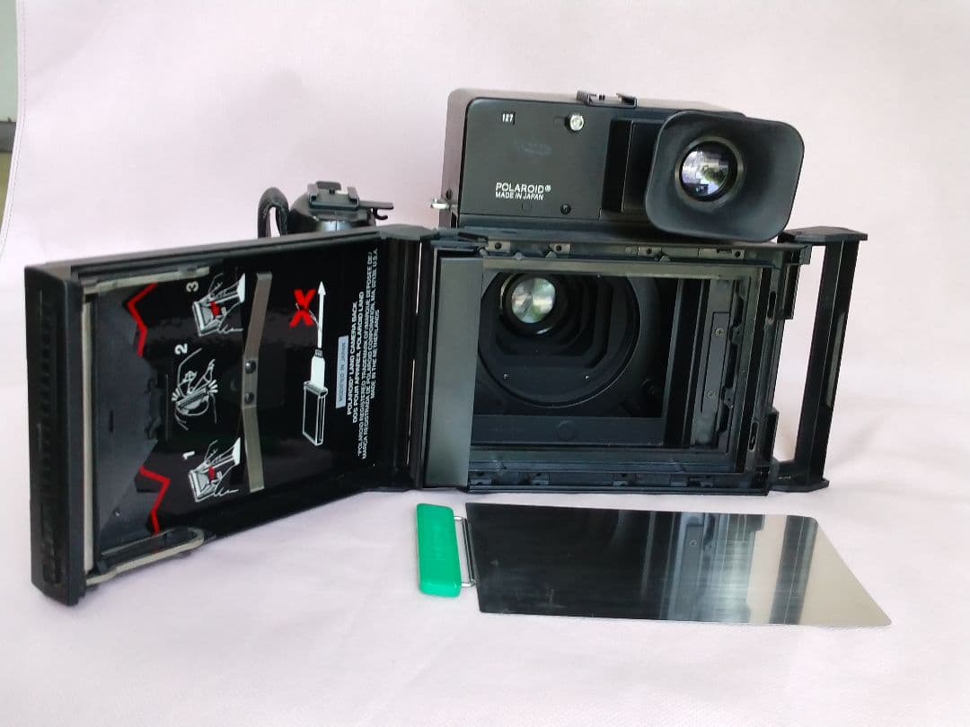 POLAROID 600 SE フィルムカメラ