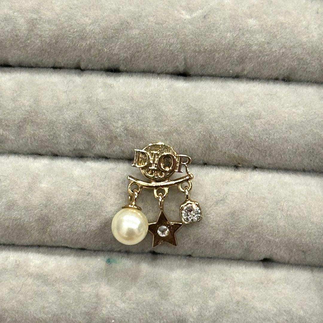 【美品】Dior ディオール ディオレボリューション　ピアス (片耳のみ)右耳