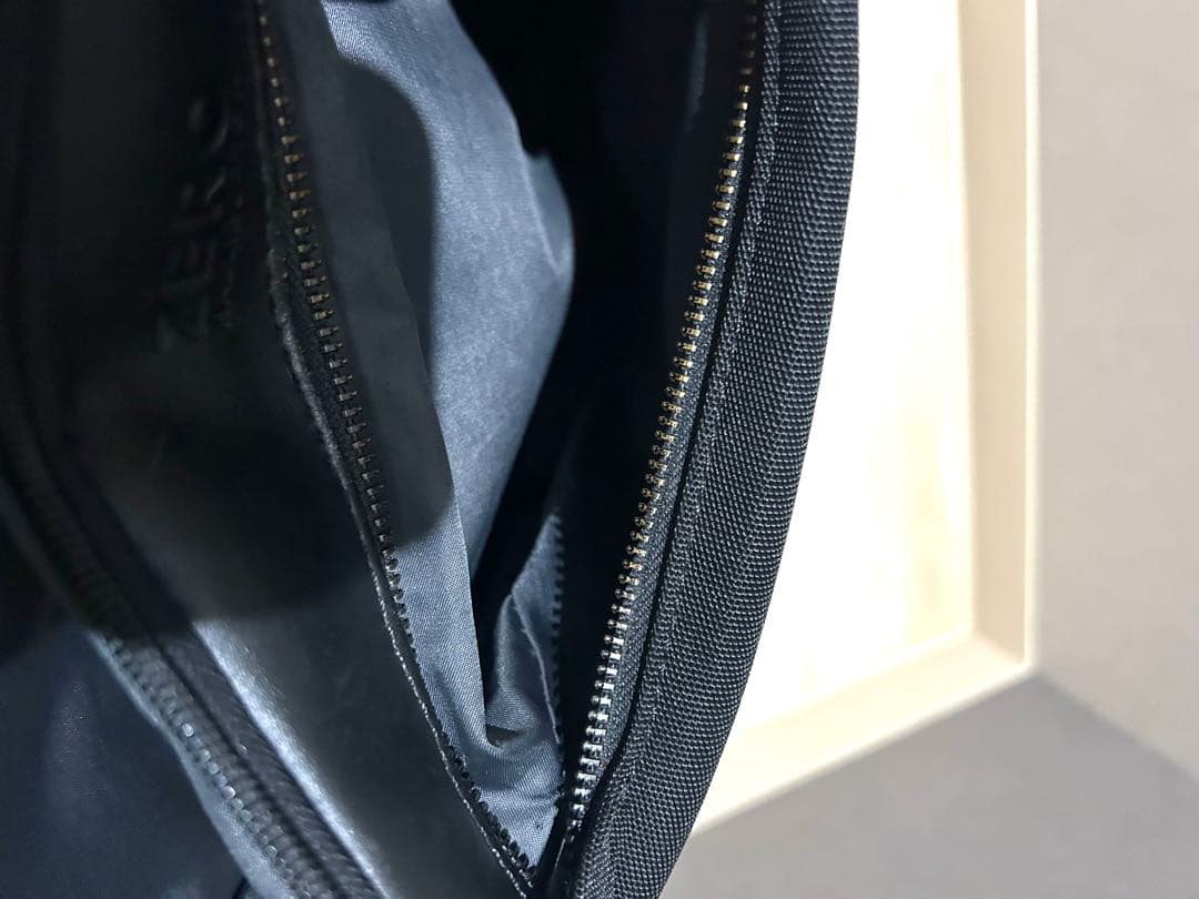 美品 ゼロハリバートン ビジネスバッグ リュック バックパック ブラック　訳アリ