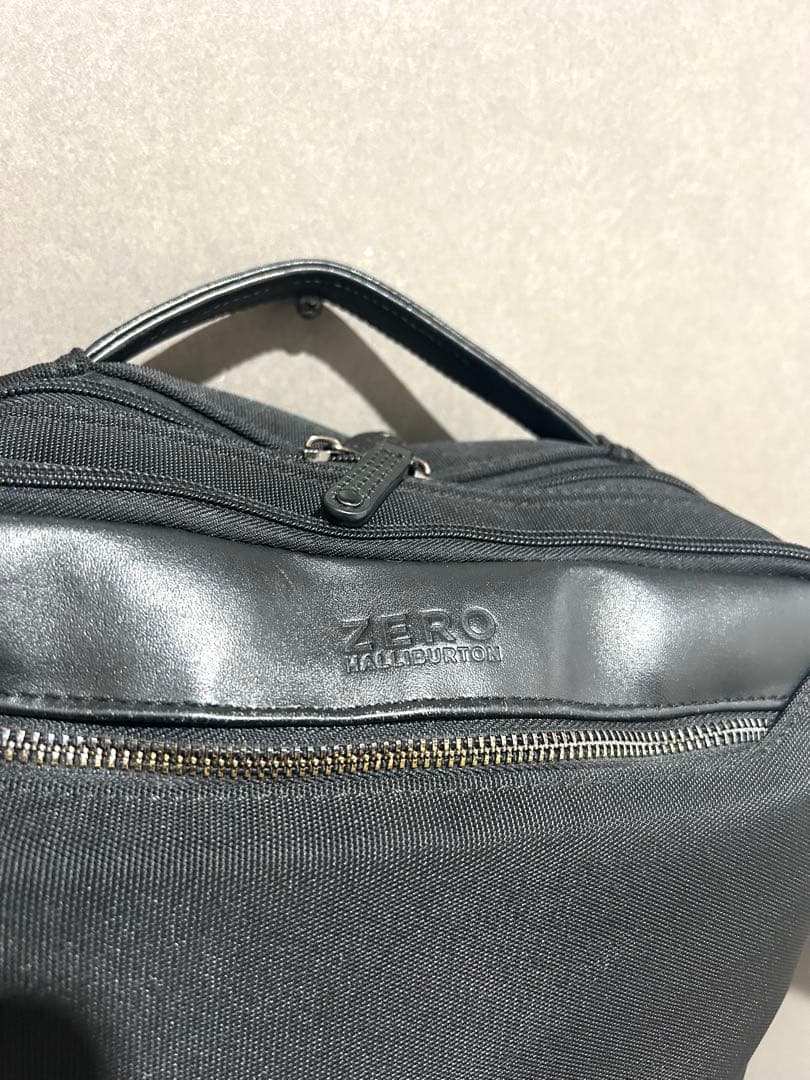 美品 ゼロハリバートン ビジネスバッグ リュック バックパック ブラック　訳アリ