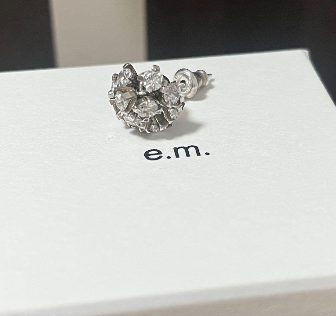 e.m. 購入、片耳ピアス