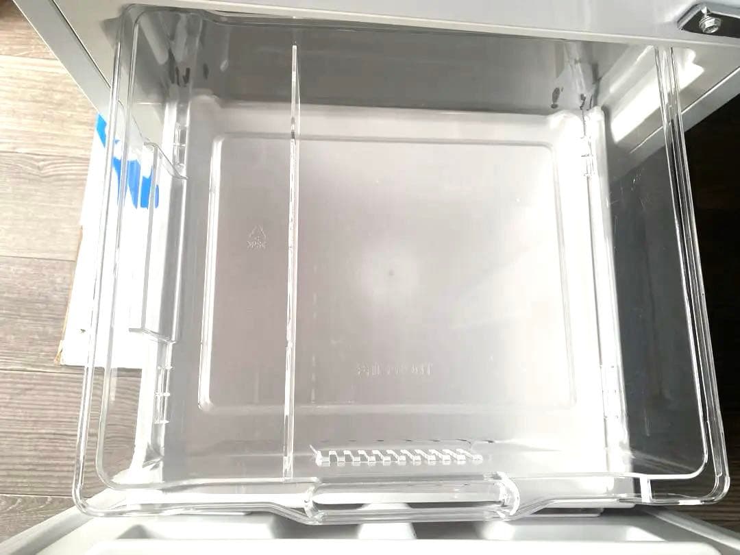 【送料込み】Hisense 冷蔵庫 冷凍庫　ホワイト