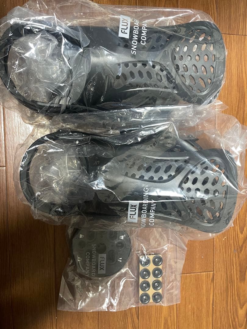 新品未使用フラックス(FLUX) スノボービンディングPR Sサイズ24-25年