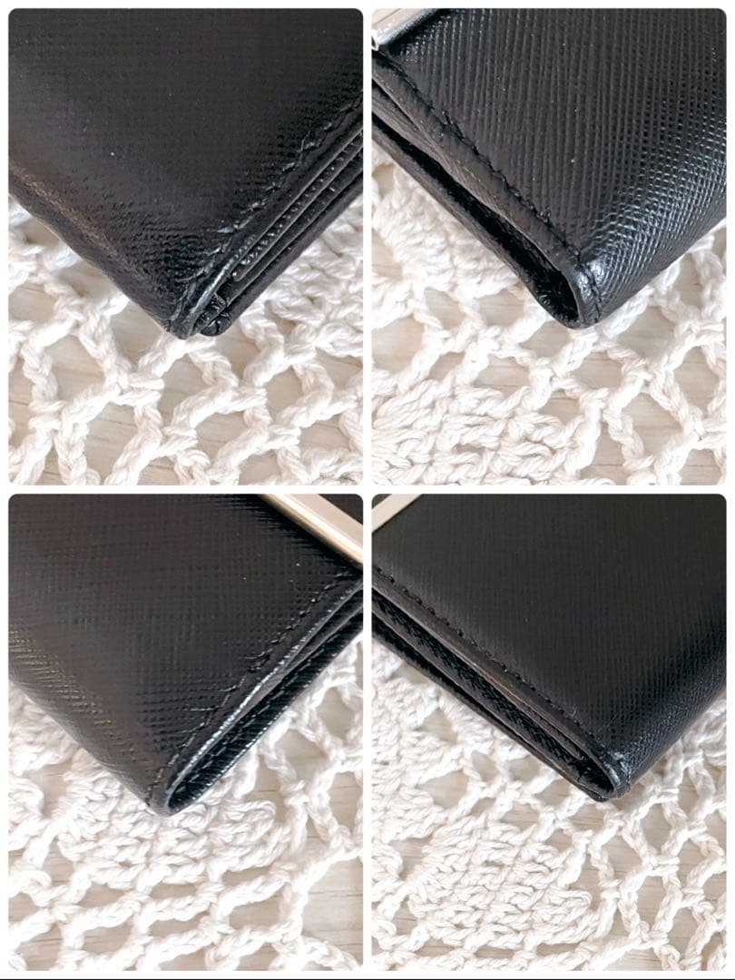 極美品　サルヴァトーレフェラガモ　二つ折り財布 ブラック