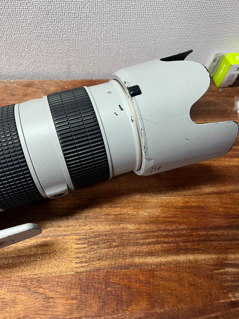 Nikon 80-200mm f2.8 ライトグレー　修理必要