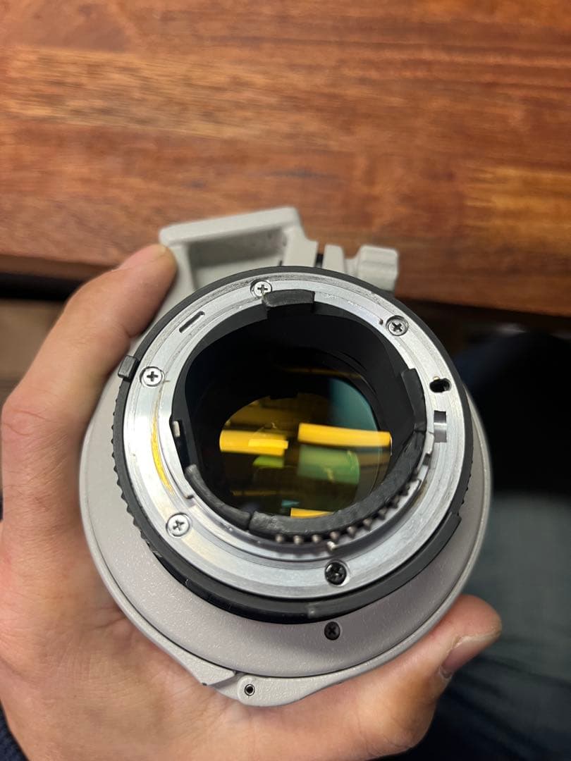 Nikon 80-200mm f2.8 ライトグレー　修理必要