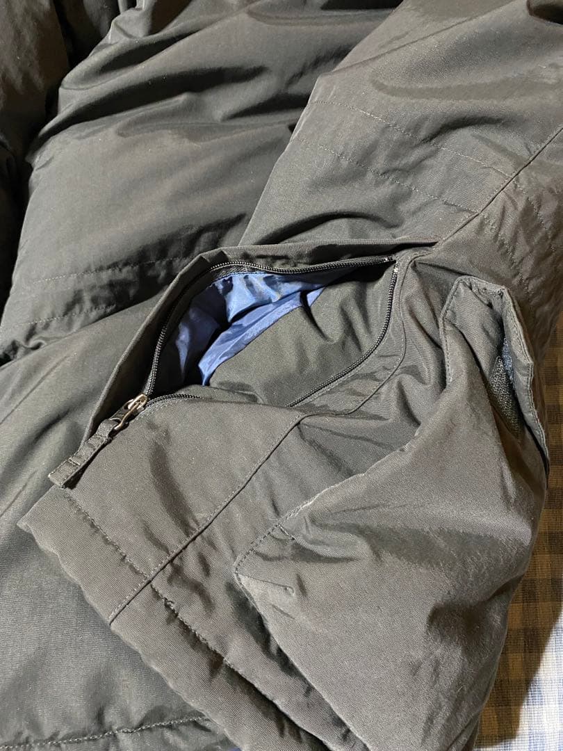 【M】モンベル ローガンダウンジャケット 極上品