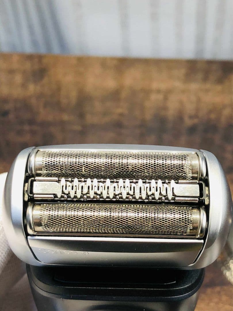 【展示品、未使用品】Braun S8 8510s ブラウンシリーズシェーバー