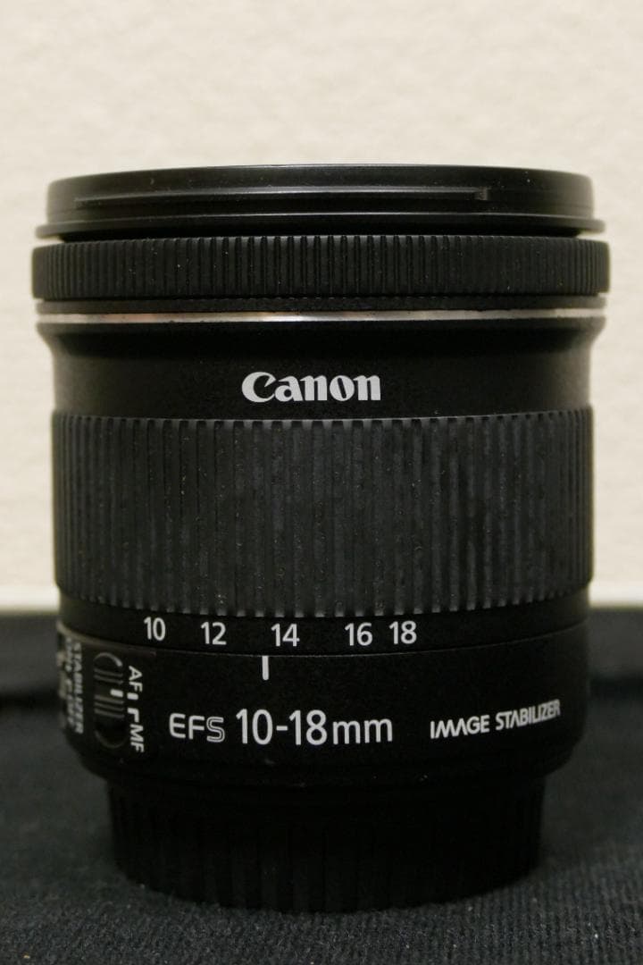 Canon 超広角 EF-S10-18mm F4.5-5.6 IS STM　中古