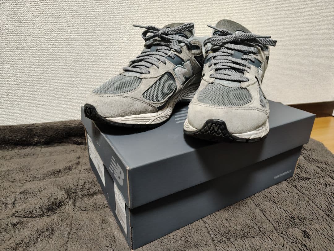 new balance ニューバランス グレー　2002R 28cm ※箱付