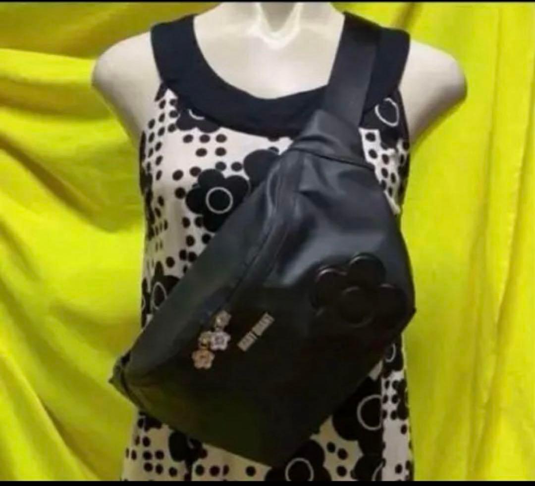 マリークワント　ボディバック　黒