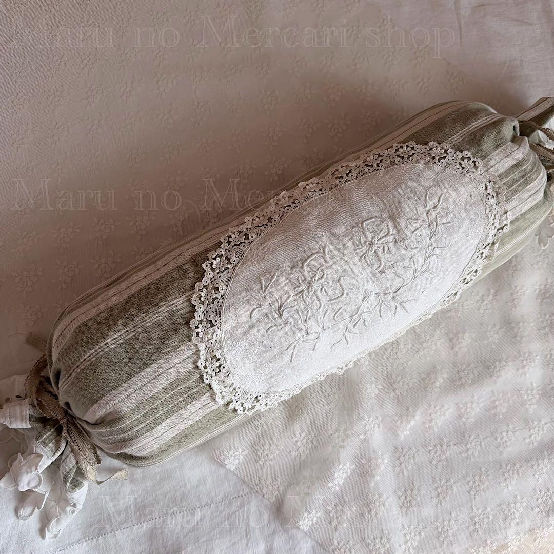 フランス アンティーク クッション & クロス キャンディ ホワイト レース