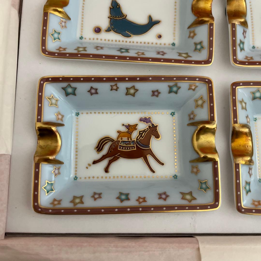 美品　HERMES エルメス　ミニアッシュトレイ　灰皿　ゴールド　サーカス柄