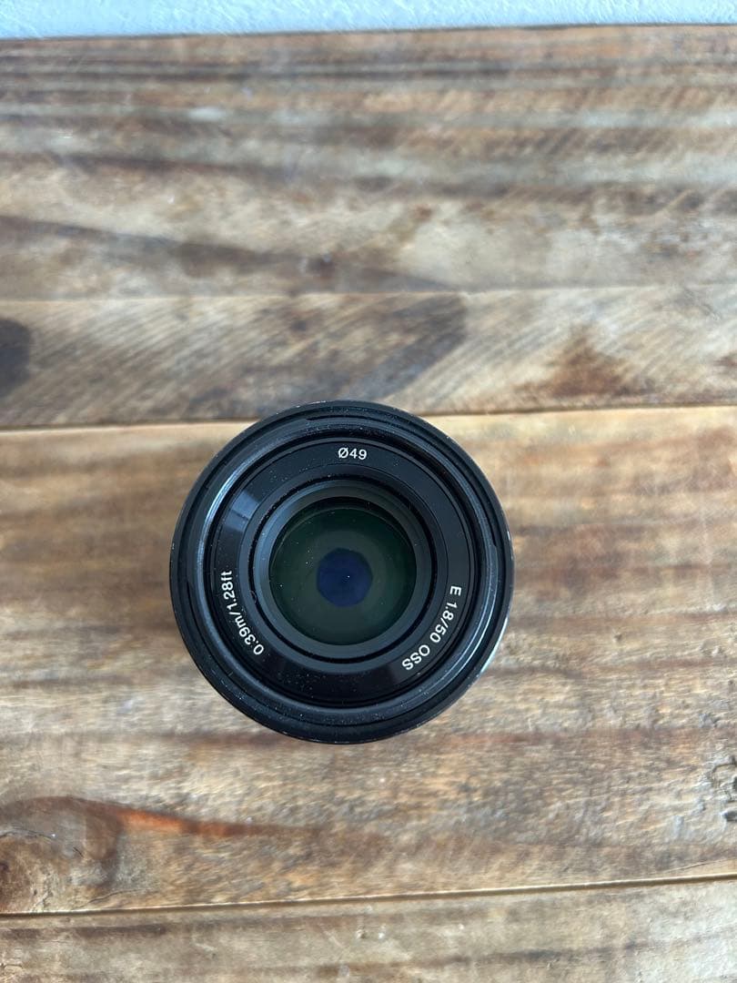 Sony E 50mm F1.8 Eマウントレンズ