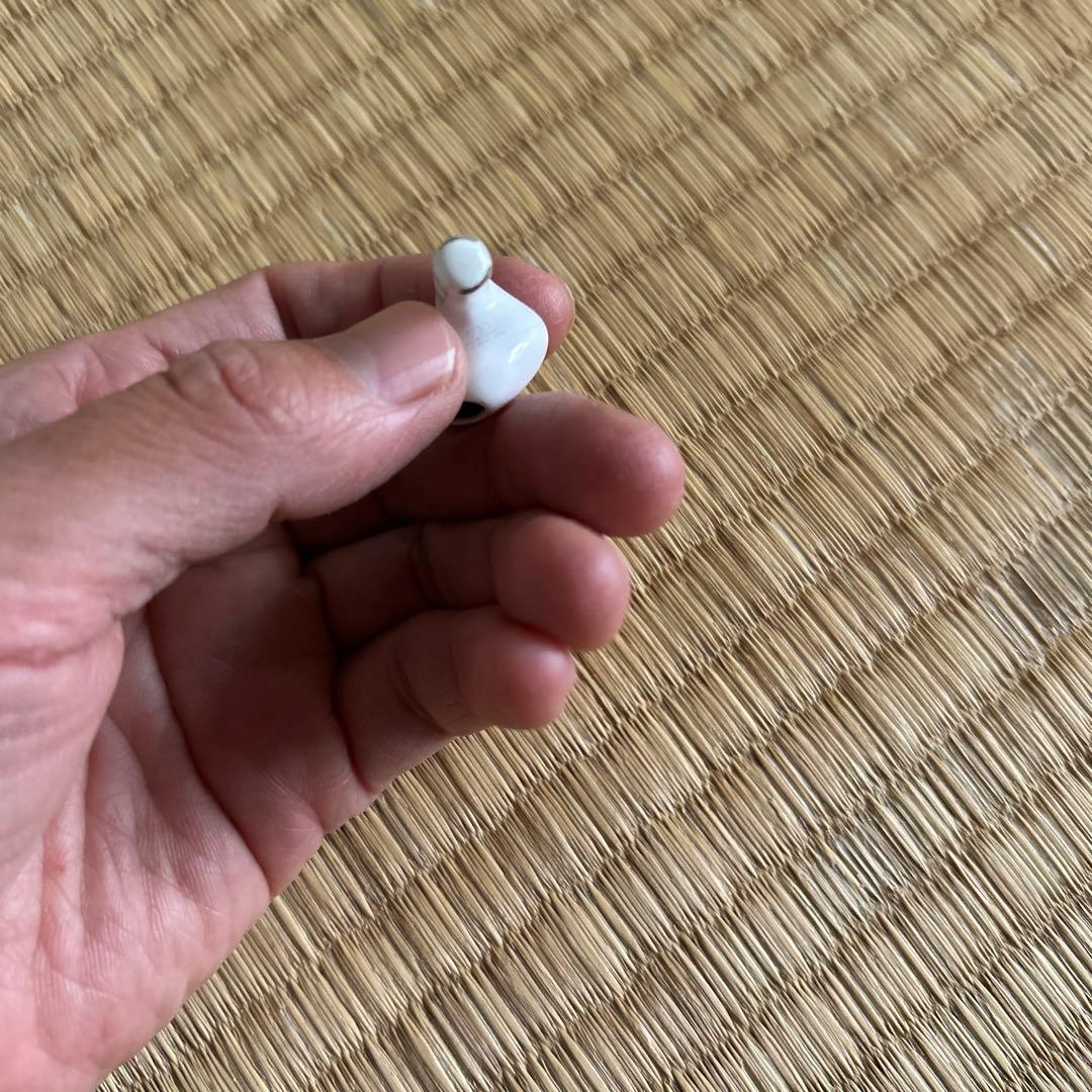 AirPods本体 ホワイト