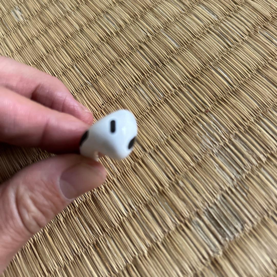 AirPods本体 ホワイト