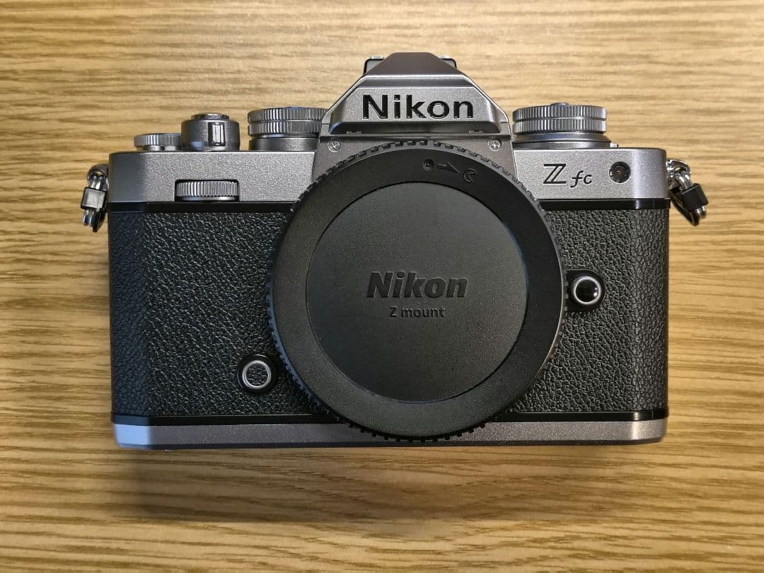 Nikon zfc　本体　美品　ショット数約4900